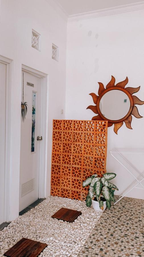 Tropical Paradiso Homestay Banyuwangi  Exterior photo