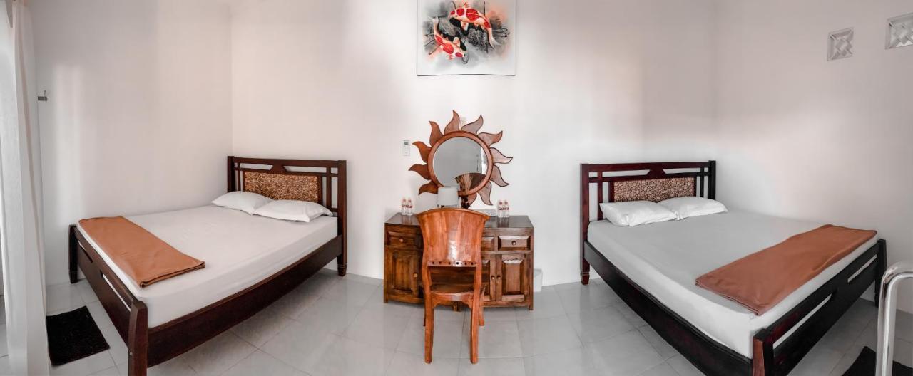 Tropical Paradiso Homestay Banyuwangi  Exterior photo