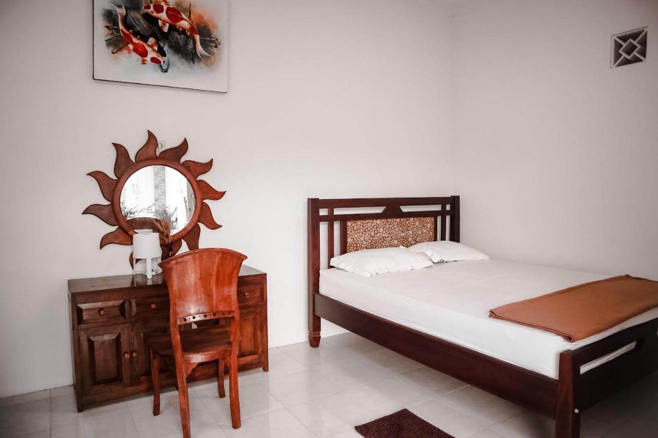 Tropical Paradiso Homestay Banyuwangi  Exterior photo